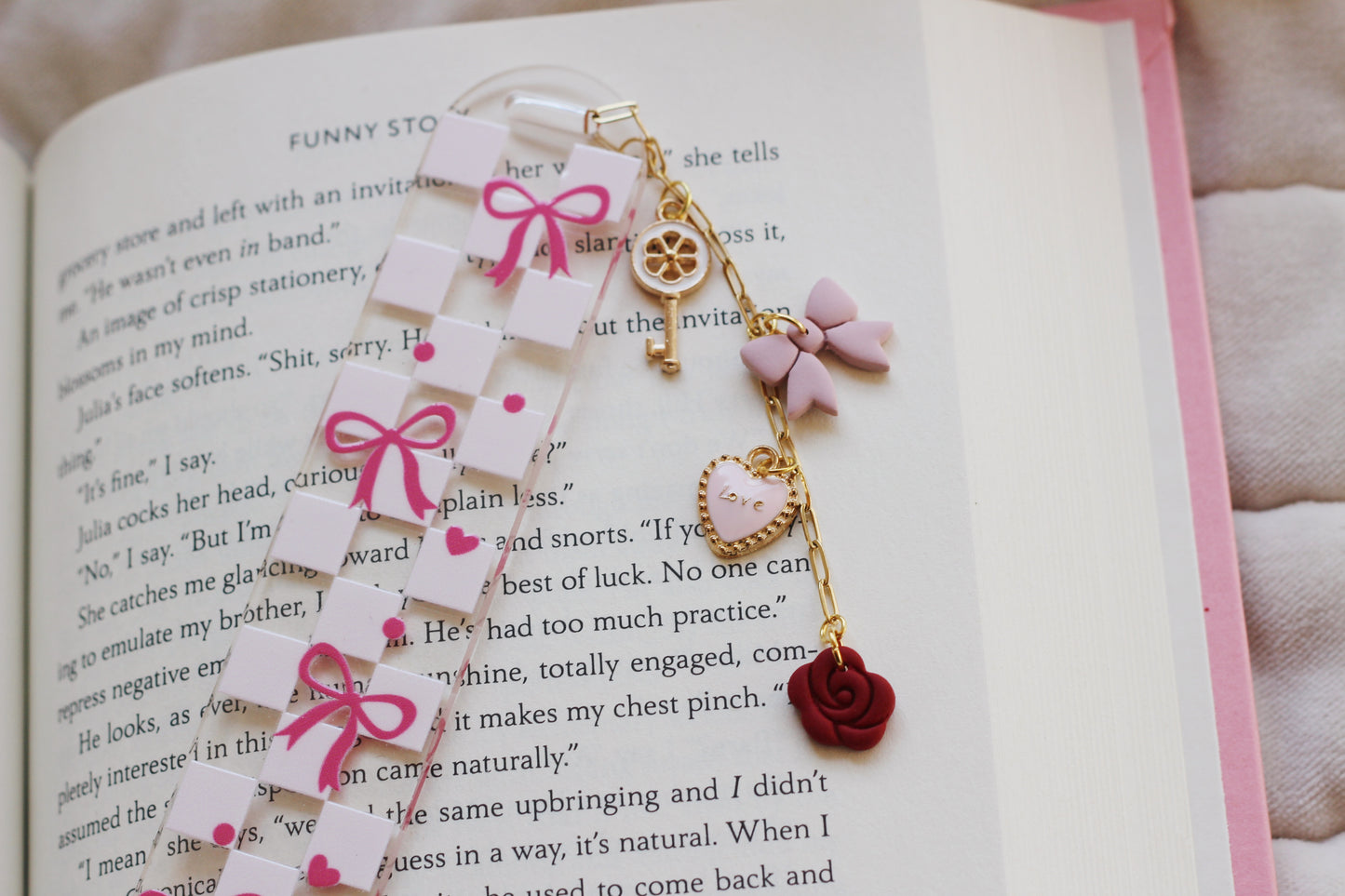 Checkered Bows Bookmark (Multiple Options)