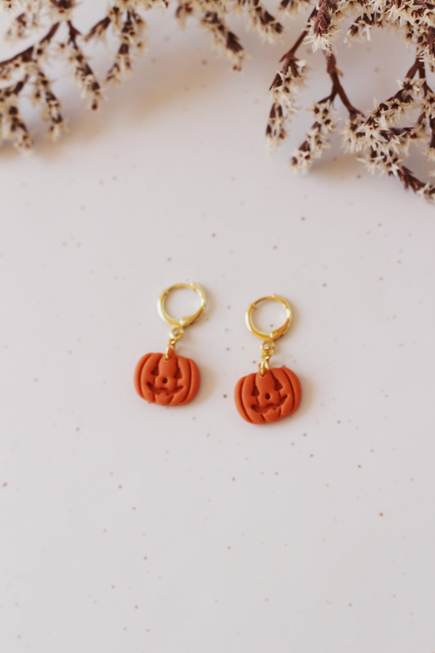 Mini Jack-o-lantern huggies