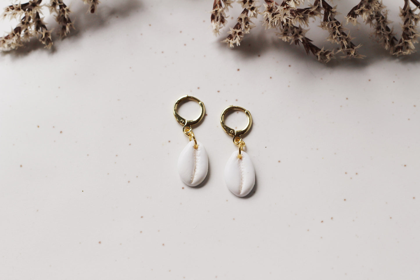 Cowrie Huggies