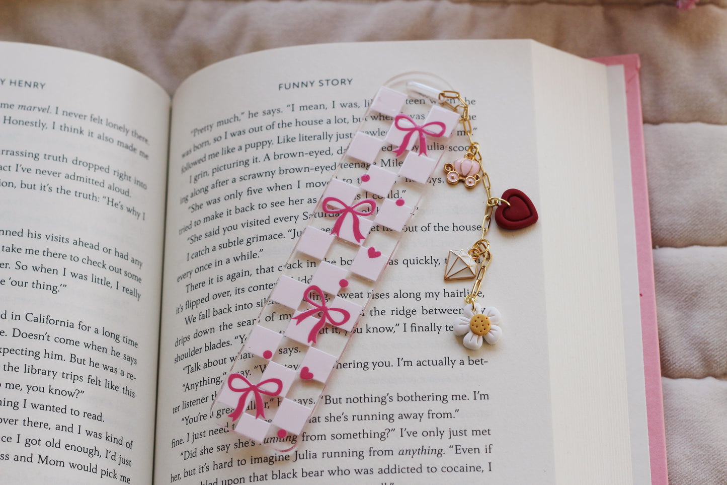 Checkered Bows Bookmark (Multiple Options)