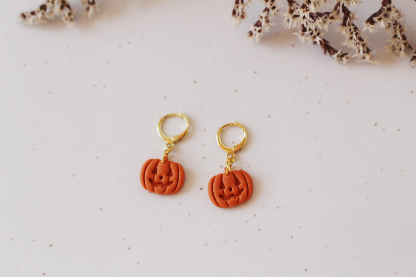 Mini Jack-o-lantern huggies