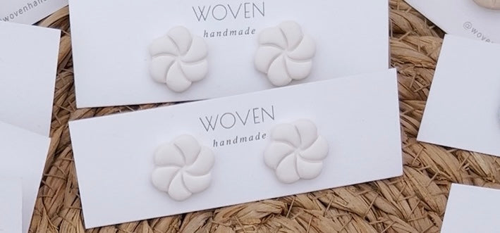 White flower stud earrings