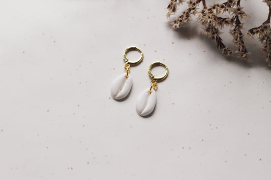 Cowrie Huggies