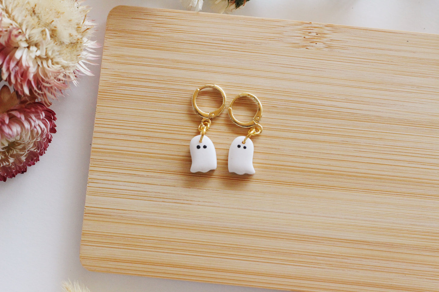 Mini Ghost Huggies