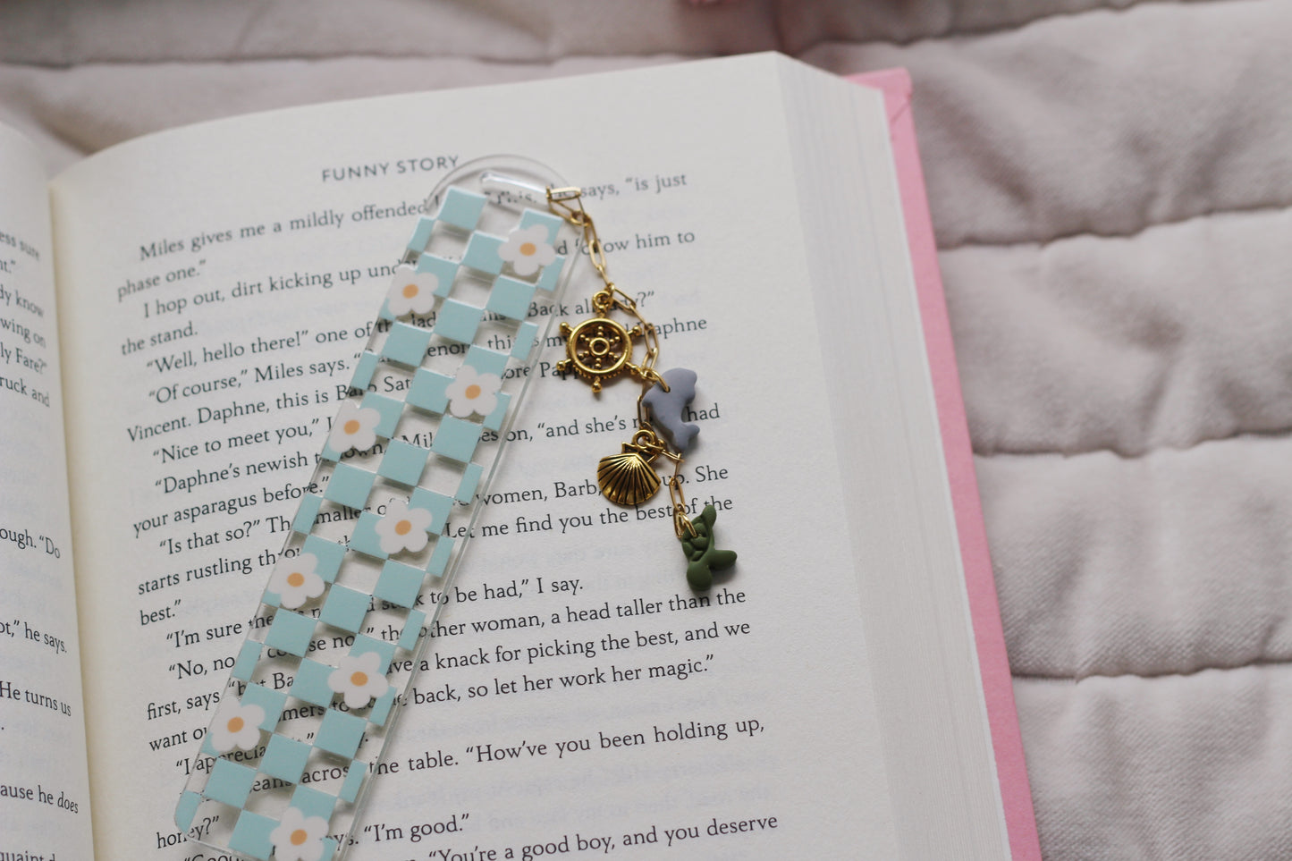 Blue Checkered Daisy Bookmark (Multiple Styles)