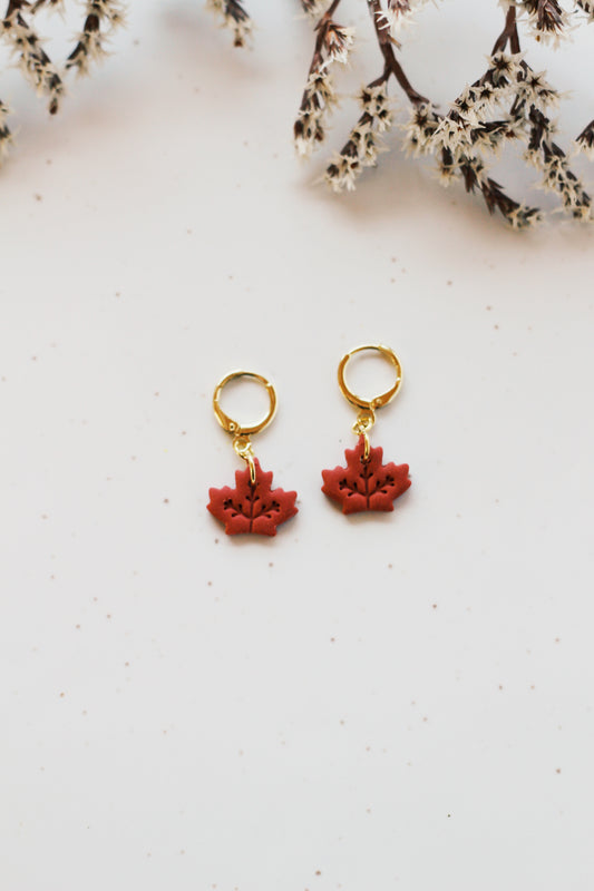 Mini Red Leaf Huggies