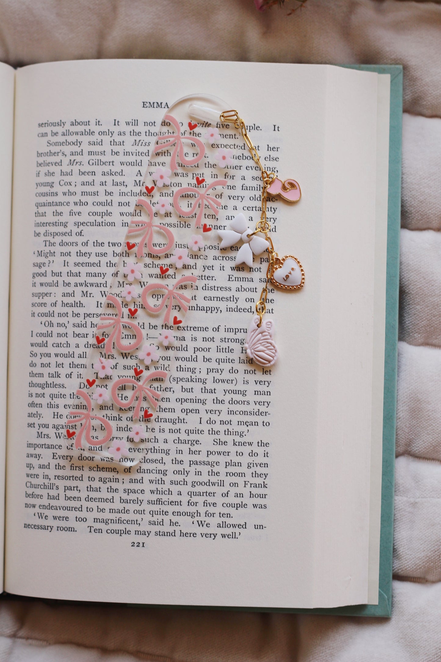 Pink Heart Bow Bookmark