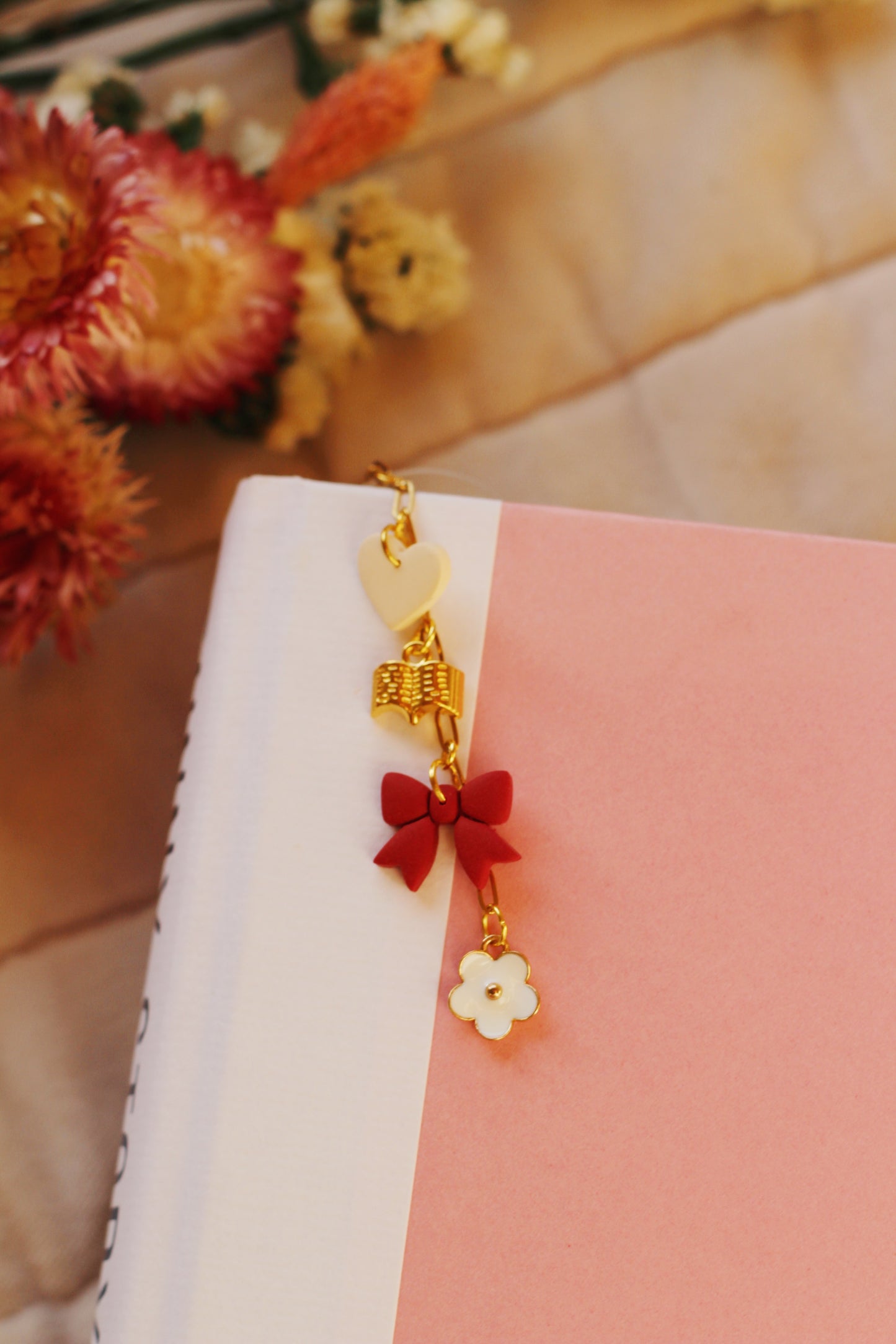 Bows Bookmark