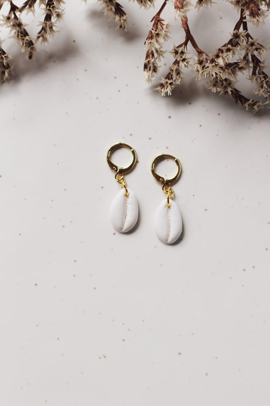 Cowrie Huggies