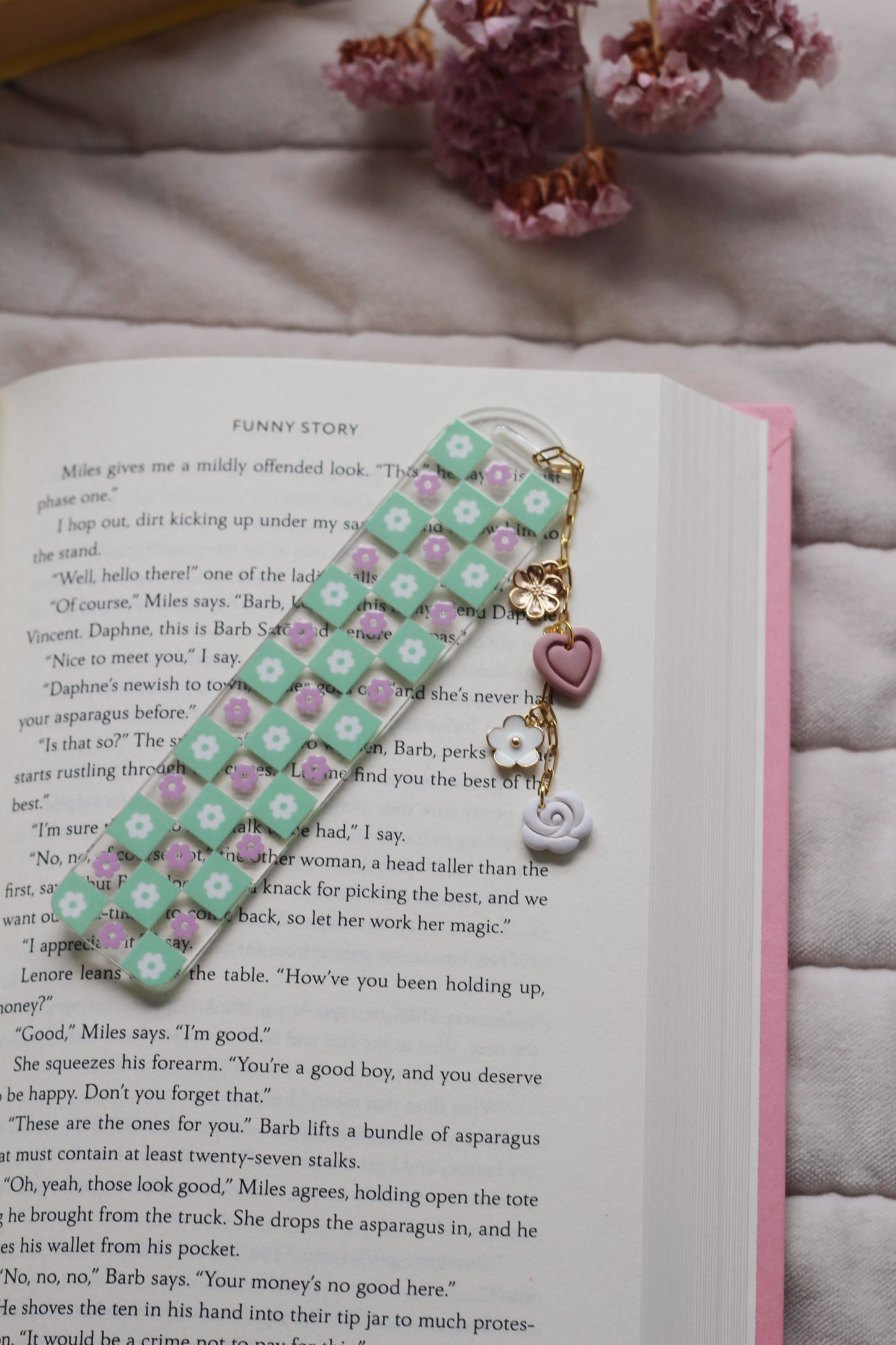 Retro Daisy Purple/Green Bookmark