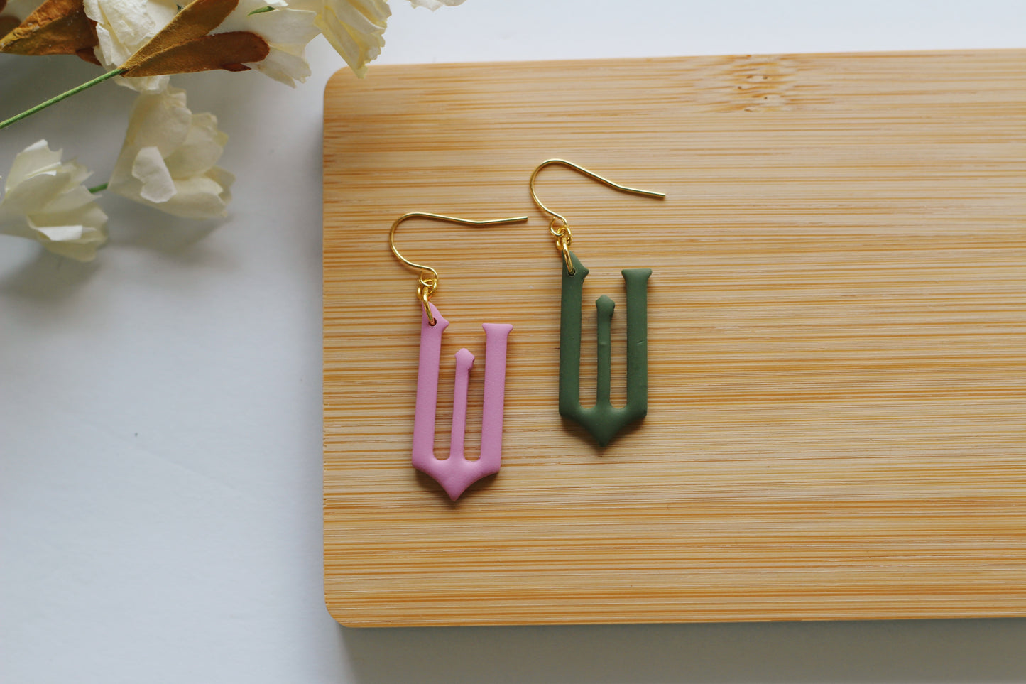 Green & Pink ‘W’