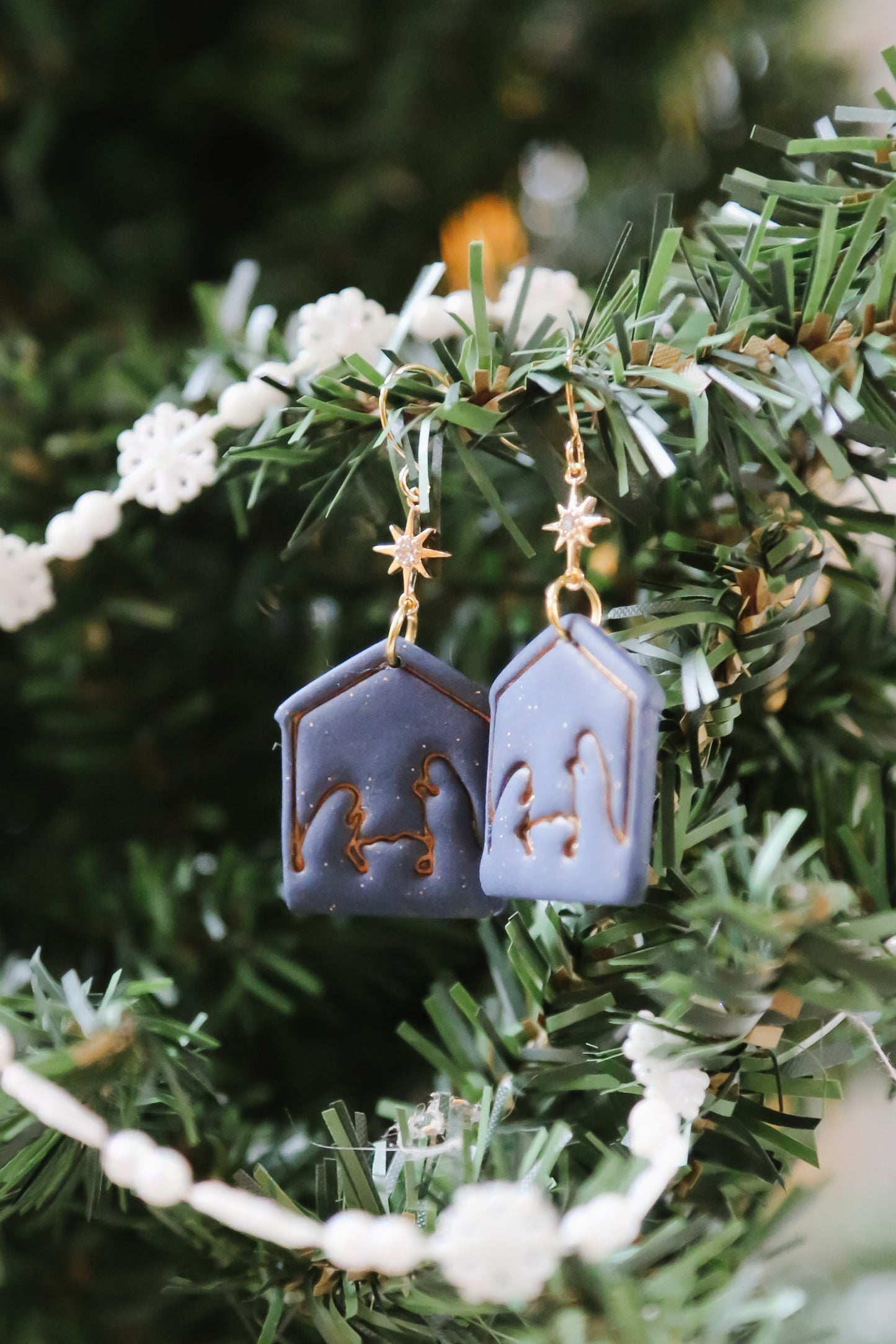 Nativity Scene (Multiple Colors)